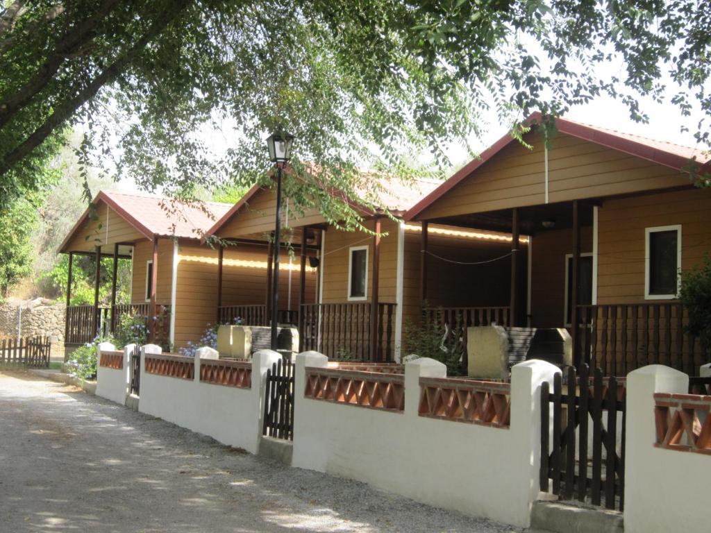Camping Orgiva Bilik gambar
